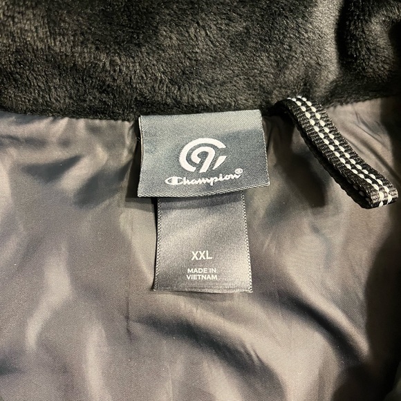 Black champion vest - Picture 3 of 4